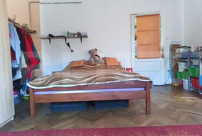 Casă individuală cu 3 camere decomandat cu Canalizare în Tractorul - 10