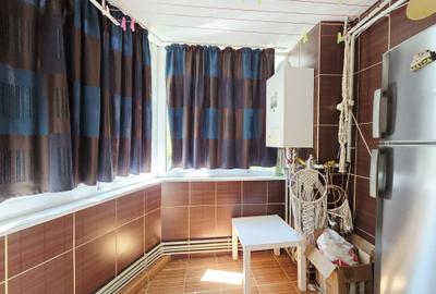 Apartament cu 2 camere decomandat în - 5