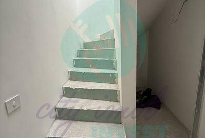 Apartament cu 3 camere în Central - 1