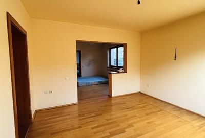 Casă cu 4 camere în Central - 8