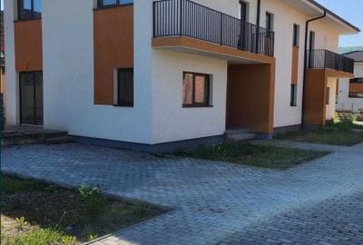 Casă cu 4 camere în Gilău