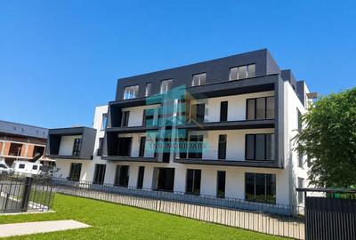 Apartament cu 4 camere decomandat în Titan