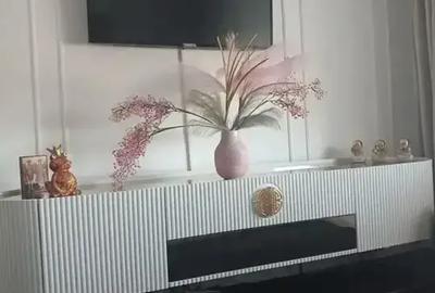 Duplex cu 4 camere cu Canalizare în Nord-Vest