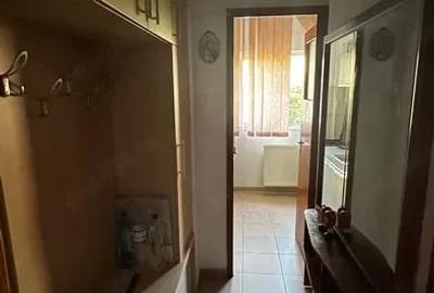 Garsonieră semidecomandată în Tei