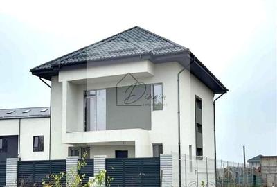 Casă individuală cu 5 camere cu Canalizare în Central - 1