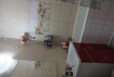 Apartament cu 3 camere semidecomandat în Donici - 2