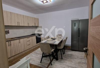 Casă cu 4 camere cu Teren 700 Mp în Comișani