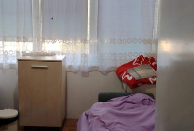 Garsonieră decomandată în Astra
