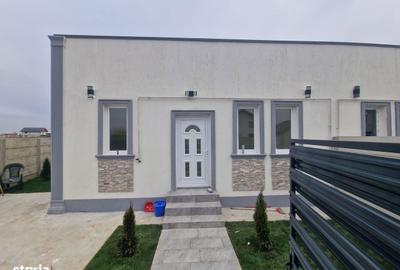 Casă cu 3 camere cu Canalizare în Central - 9
