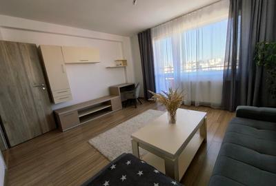 Apartament cu 2 camere decomandat, mobilat în Tractorul