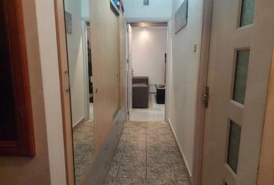 Apartament cu 2 camere decomandat în Negru Vodă