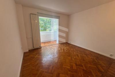 Apartament cu 4 camere decomandat în Crângași