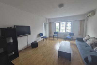 Apartament cu 3 camere decomandat în Calea Călărașilor - 3