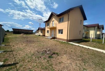 Casă cu 6 camere cu Teren 986 Mp în Central