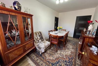 Apartament cu 3 camere decomandat, mobilat în Șelimbăr