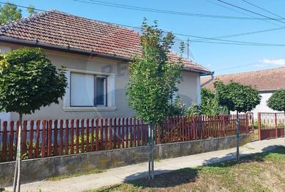 CASA DE VANZARE , Loc.Carastelec  jud. Salaj - oportunitate unica!