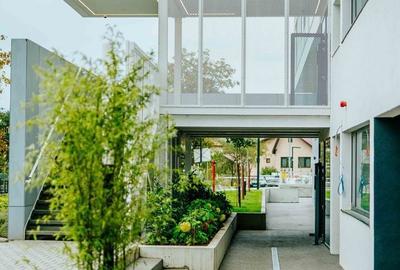 Spațiu comercial, de 1,547 mp, în Central - 11