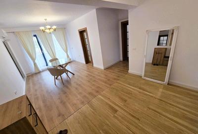 Apartament cu 2 camere decomandat în E3 - 13