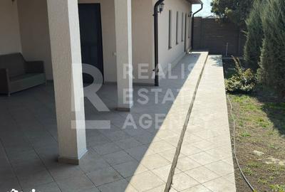Casă cu 8 camere cu Teren 1037 Mp în Central - 5