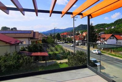 PRIMAVERII VILLAS, CARTIER PRIVAT LANGA ORAS; VILA ROSE - 11