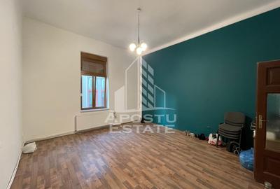 Apartament cu vedere spre strada Savoya, cladire complet reabilitata - 1