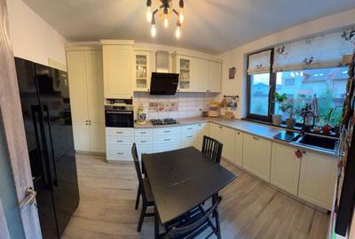 Casă cu 4 camere cu Teren 400 Mp în Bradu - 19