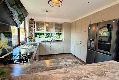 Casă cu Piscina în Dorobanților