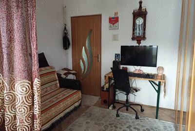 Vand apartament 3 camere Caracal-central - 9