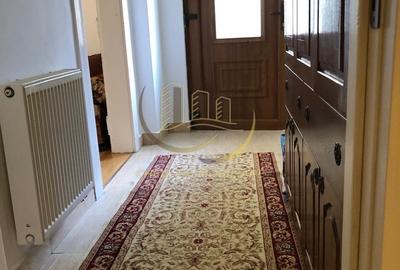 Apartament cu 3 camere decomandat în Central - 2