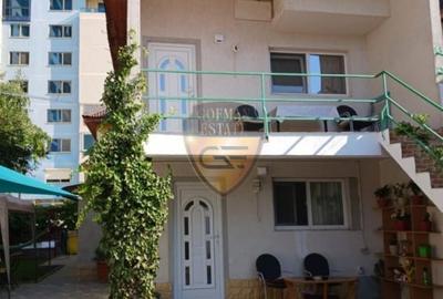Vila - 2 apart separate, 2 camere fiecare Mamaia Sat, intrari separate, curte - 1