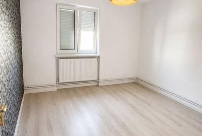 Apartament cu 3 camere decomandat în Kogălniceanu - 1