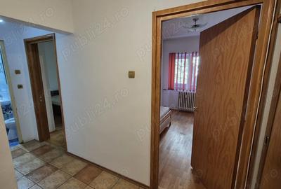 Inchiriere apartament 3 camere zona Lujerului - 1