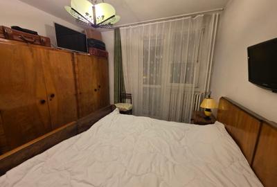 Titan, 5 minute metrou, strandul Cara, pe strada Stanila, bloc H, 4 etaje - 16