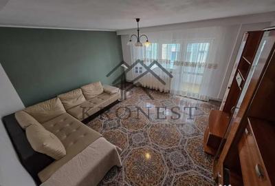 Apartament cu 3 camere decomandat în Răcădău - 1