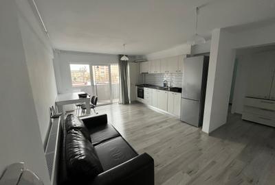 Apartament cu 3 camere decomandat în Micro 3 - 8
