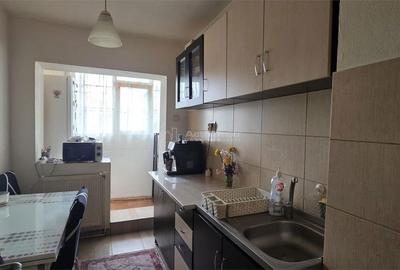 Apartament cu 2 camere în Micro 6 - 6