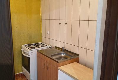 Garsonieră decomandată în Hudum - 4