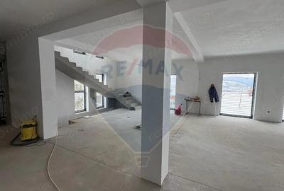 Casă cu 2 camere cu Teren 822 Mp în Central - 3