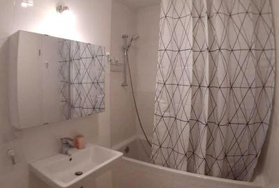 Apartament cu 2 camere decomandat în Tractorul - 8
