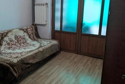 Camera de inchiriat in apartament 2 cam. - 2