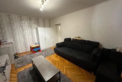 Apartament cu 2 camere decomandat în Central - 2