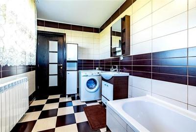 Casa mobilata, accesorizata, luminoasa, vedere munte, zona verde - 12