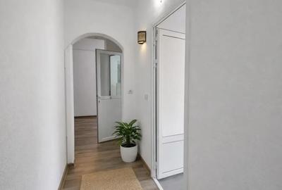 Apartament cu 3 camere decomandat, mobilat în Ștefan cel Mare