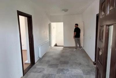 Casă cu 6 camere în 23 August (Cațelul) - 2