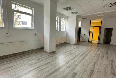 Spațiu comercial, de 125 mp, în Central