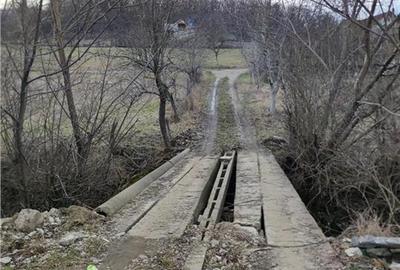 Teren intravilan Valea Castailor, zona Rombat - 8