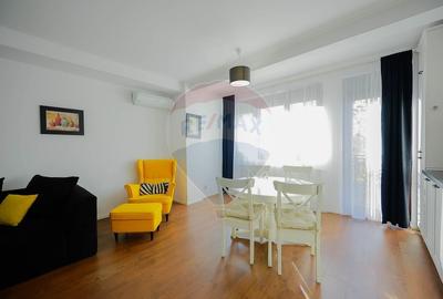 Apartament cu 3 camere de vanzare in zona Ultracentral - 2