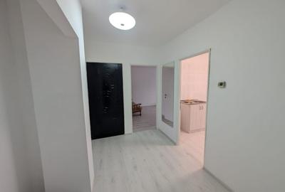 Zona Nord- bloc din 1986- Ap. 2 camere decomandate, etaj intermediar - 7