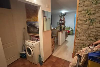Apartament cu 3 camere semidecomandat în Progresul - 3