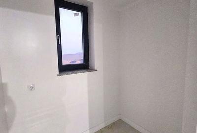 Casă cu 4 camere în Central - 3